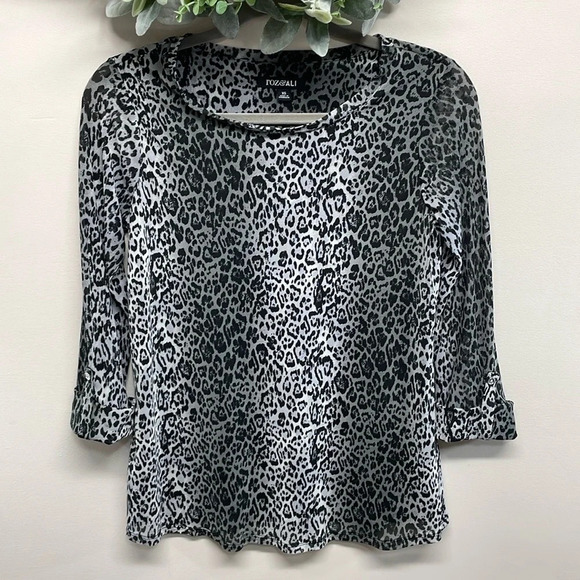 Roz & Ali Leopard Print Blouse 3/4 Rolled Tab Sleeve XS - Picture 1 of 16